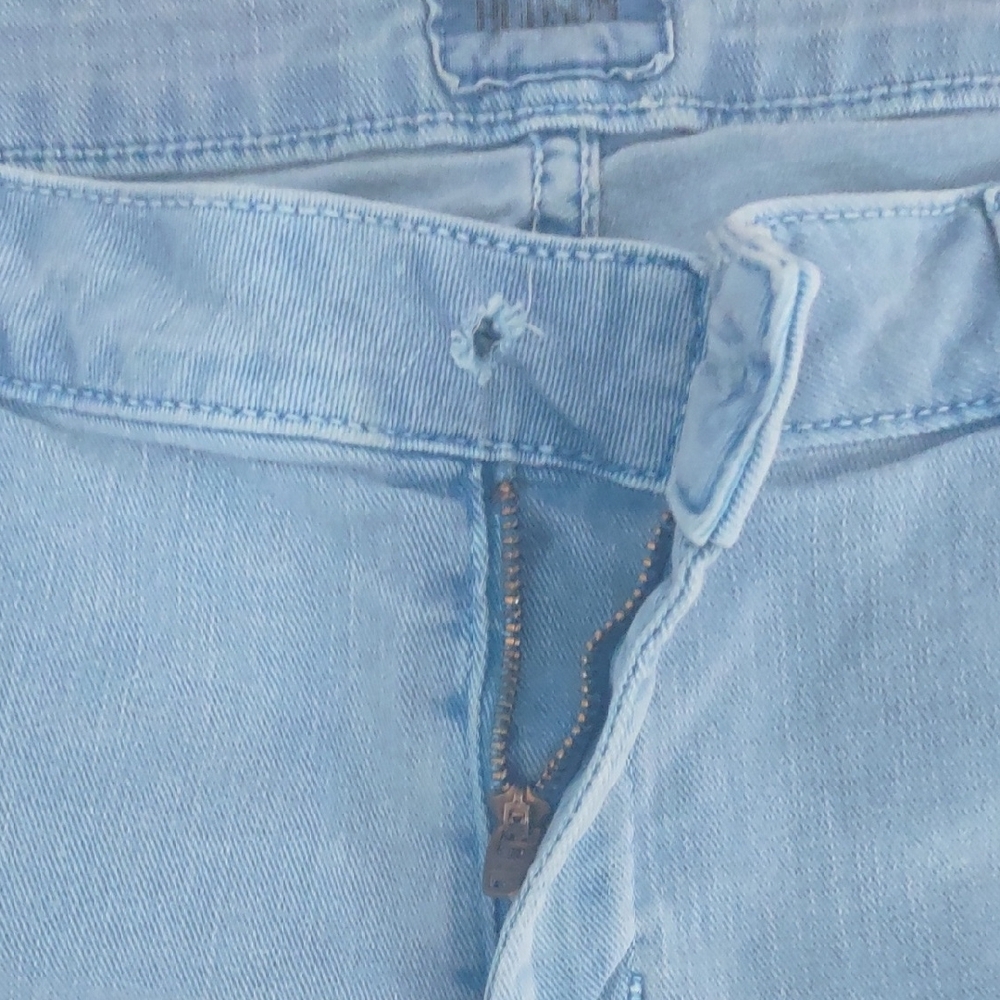 Hudson Jeans Light Blue Women Shorts - Size 32 - Picture 7 of 7